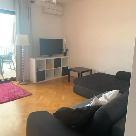 Lana Icici, Opatija Apartment Icici